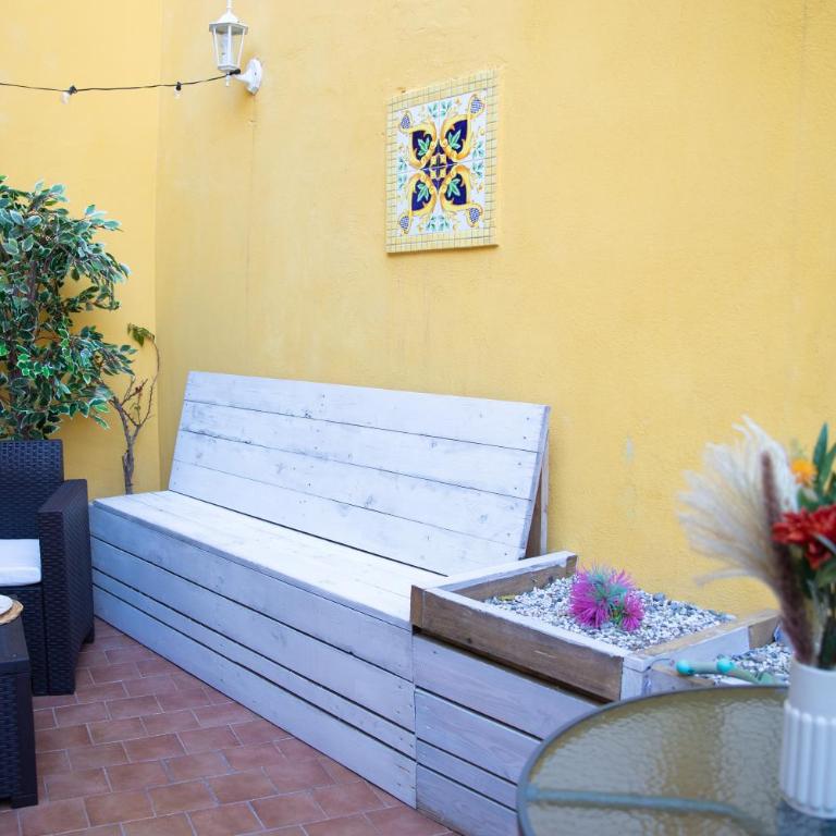 Quisì - Salerno Centro - Camera Matrimoniale con Terrazza - 10