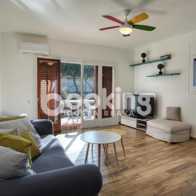 Mar bella Apartament a dos minuts de la platja amb wifi i parking per 6 persones - Apartamento de 3 dormitorios - 4