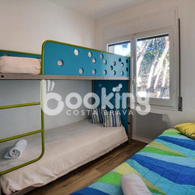 Mar bella Apartament a dos minuts de la platja amb wifi i parking per 6 persones - Apartamento de 3 dormitorios - 24