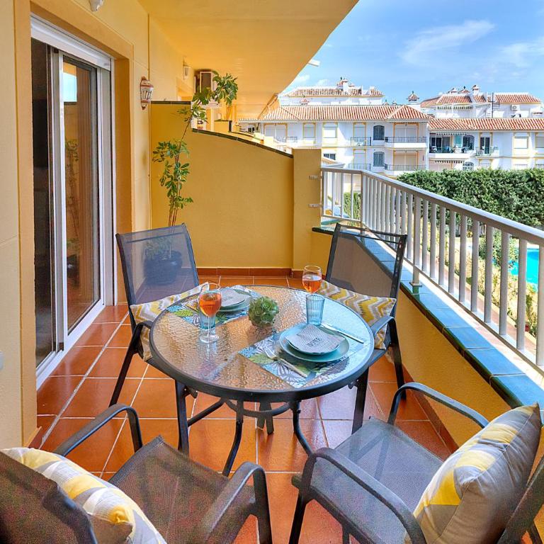 Divina Home Pool side Apartment - Apartamento con vistas a la piscina - 4