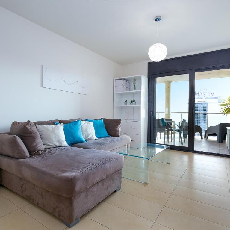 V011 - MARITIM - Roses - Two-Bedroom Apartment - 2