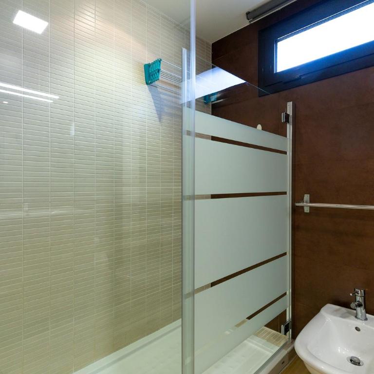 V011 - MARITIM - Roses - Two-Bedroom Apartment - 14