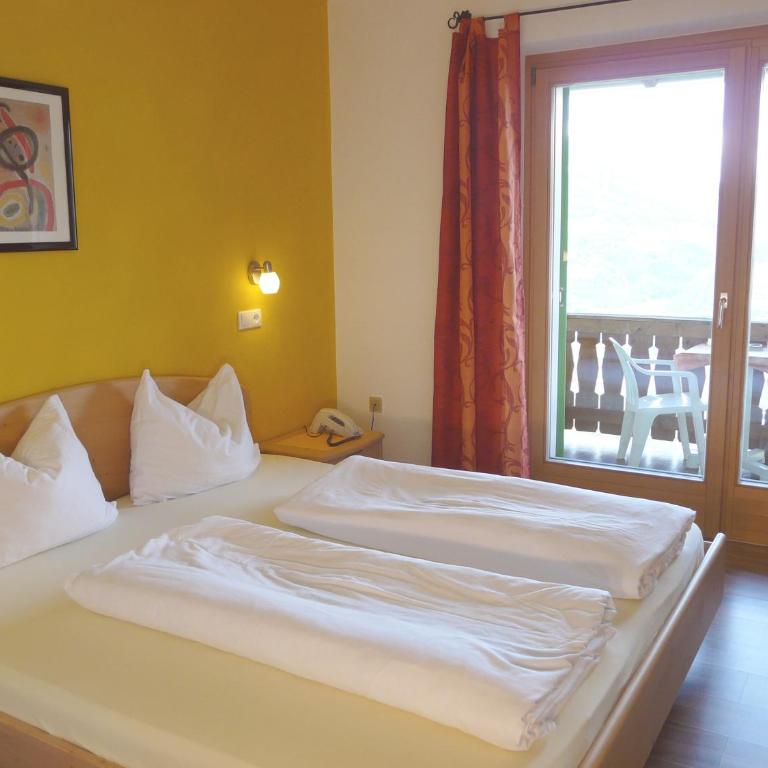B & B Apartments Ortlerblick - Camera Matrimoniale con Vista Valle - 8