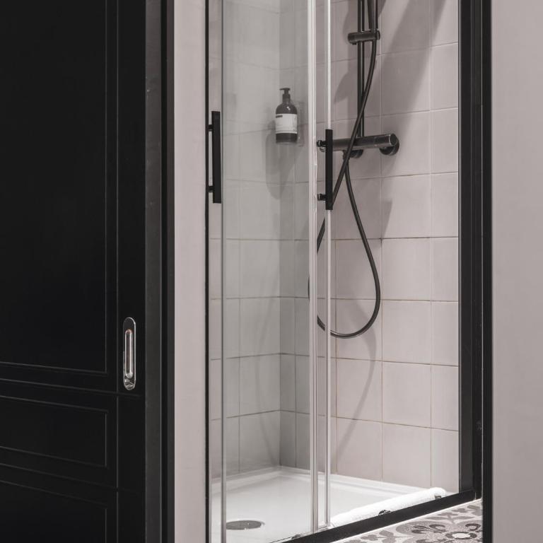 Maisons du Monde Hotel & Suites - Nantes - Amsterdam - Appartement 1 Chambre Place Royale - 4