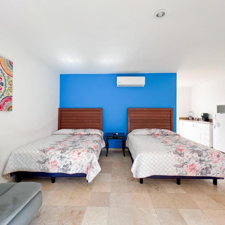 Loft Sabalo - Pet Friendly - Double Room with Two Double Beds - 4