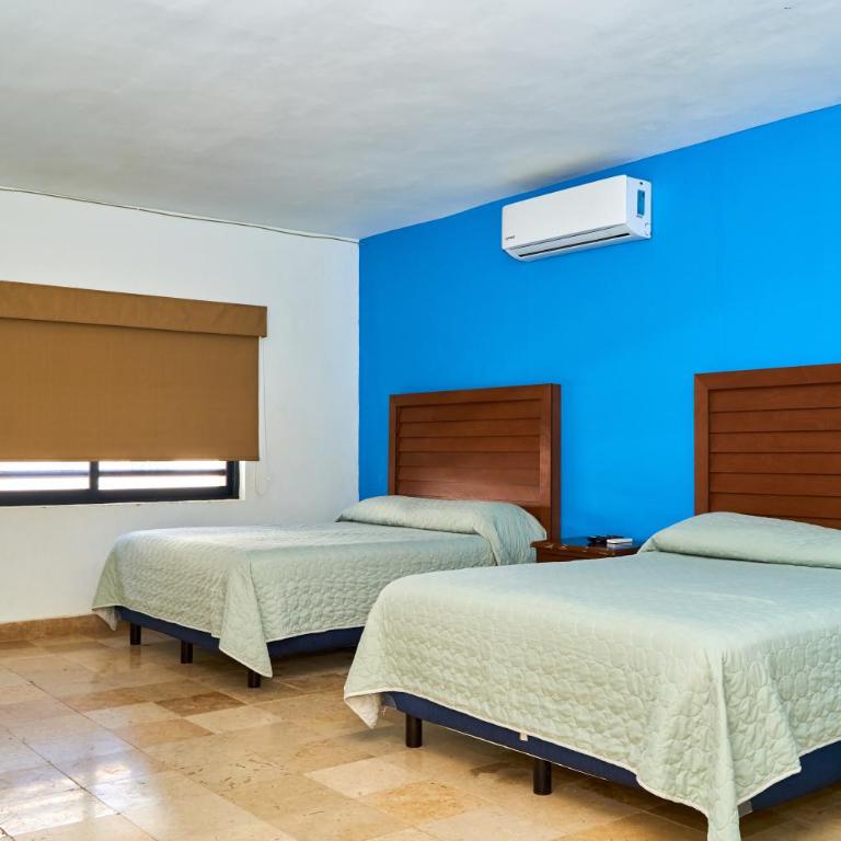 Loft Sabalo - Pet Friendly - Double Room with Two Double Beds - 6
