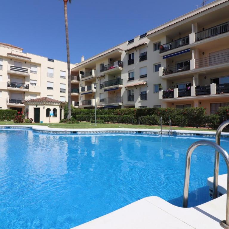 Piso cerca de Puerto Banús - Apartment with Terrace - 2
