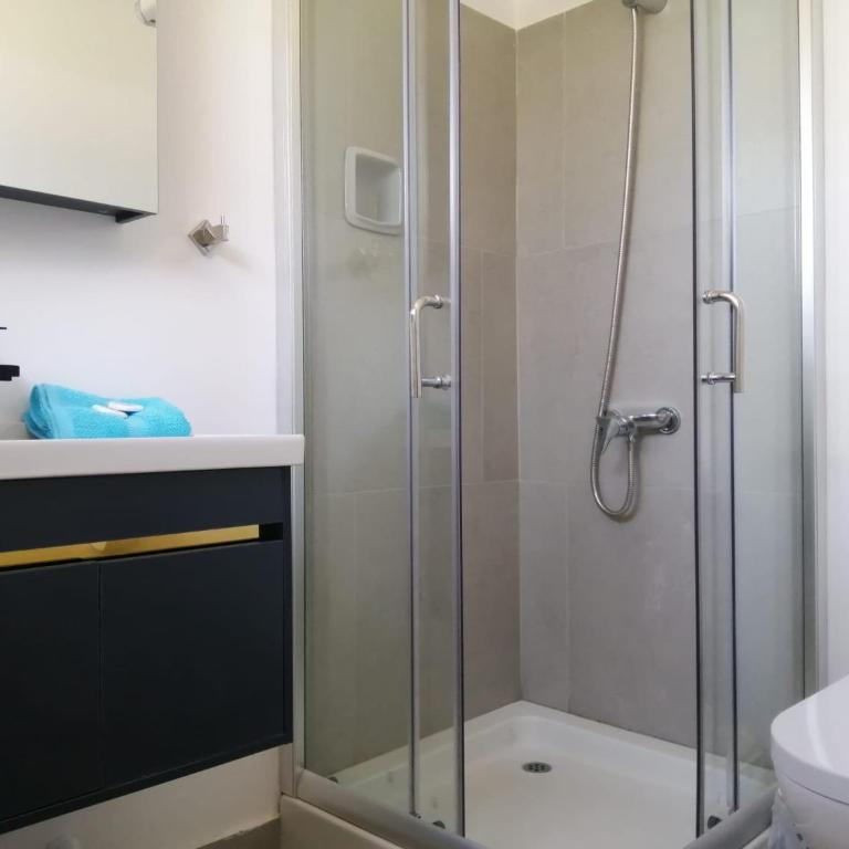Hotel Oasis-Dream Holidays - La Petite France - Habitación Doble Deluxe (2 adultos + 1 niño) - 3