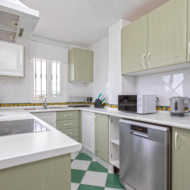 Piso en Vela de Mar - Magníficas vistas de Benalmádena, 4 personas. - Apartment with Sea View - 17
