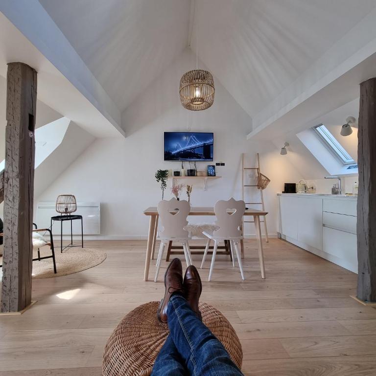Travel Homes - The Parc, next to Champ de Mars - One-Bedroom Apartment with Air-conditioning - 2