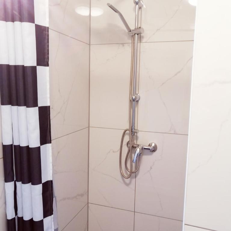 Apartmenthaus beim LKH Graz I Free Parking I Self Check-in - Budget Doppel-/Zweibettzimmer - 8
