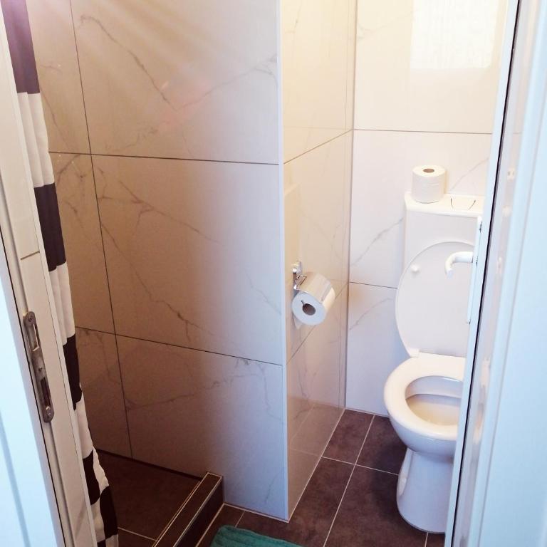 Apartmenthaus beim LKH Graz I Free Parking I Self Check-in - Budget Doppel-/Zweibettzimmer - 3