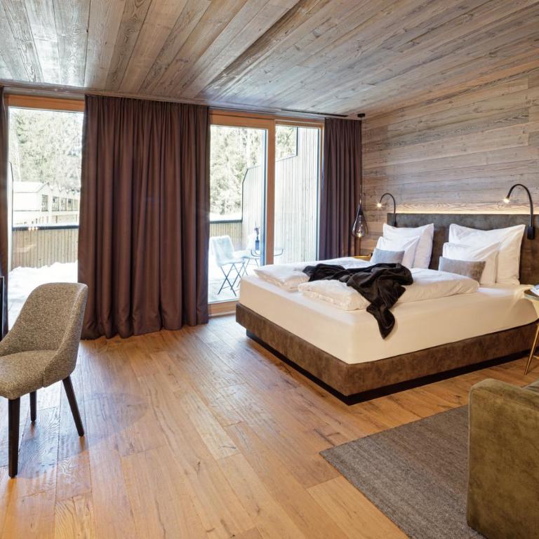 Alpenhotel Kitzbühel am Schwarzsee - 4 Sterne Superior - Deluxe Doppelzimmer - 1