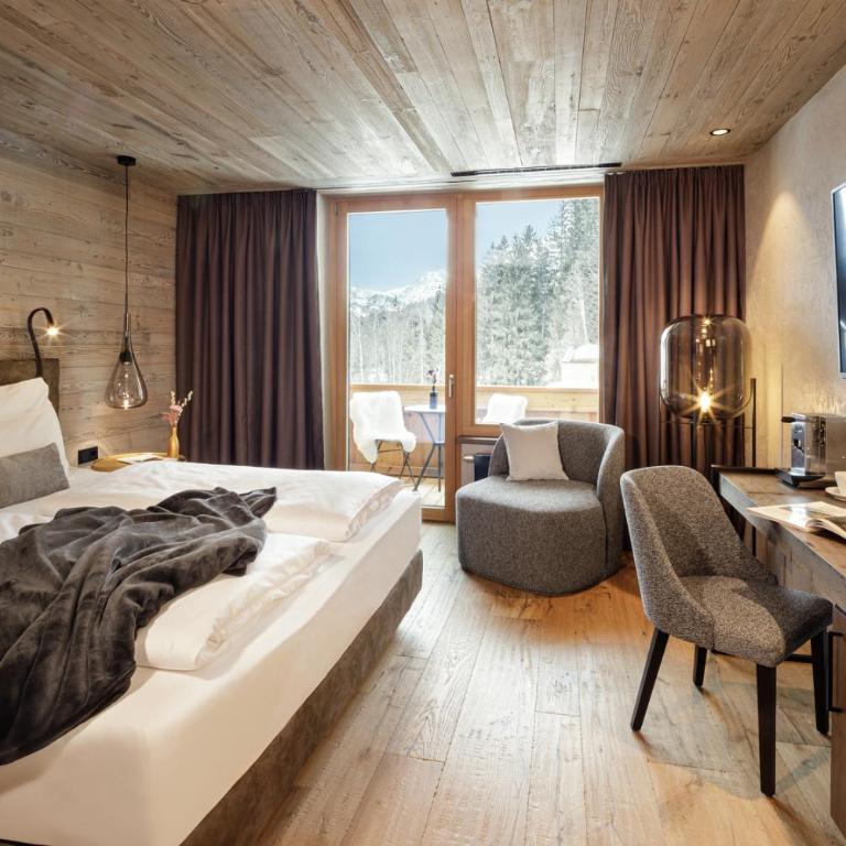 Alpenhotel Kitzbühel am Schwarzsee - 4 Sterne Superior - Doppelzimmer Komfort - 1