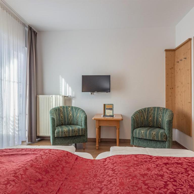 Pension Oberjörg - Doppelzimmer mit Balkon - 7
