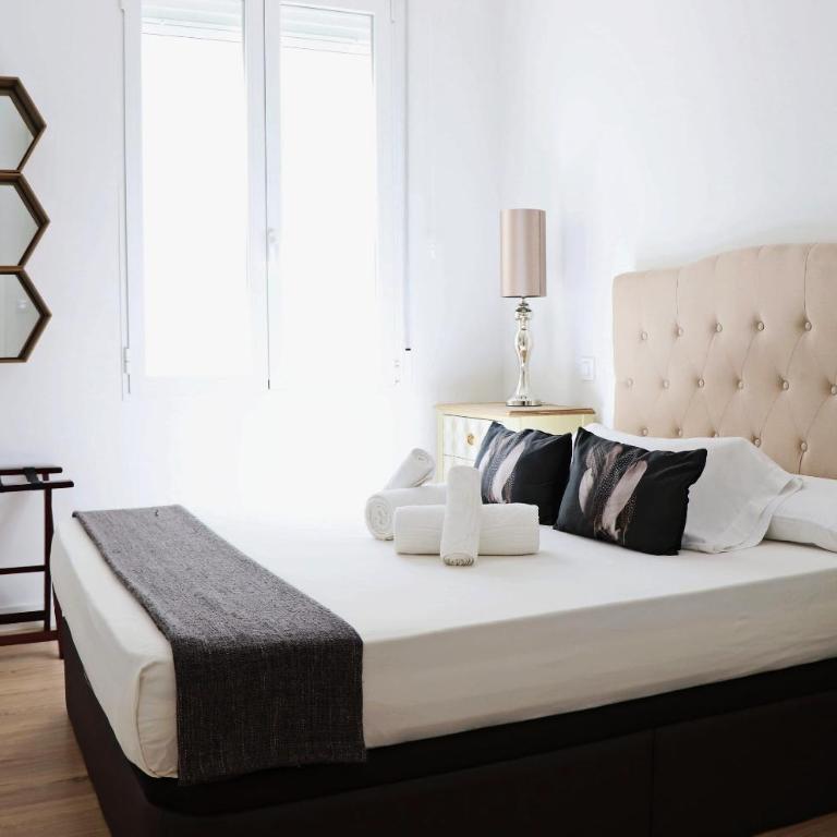 For You Rentals NEW Design Apartment TEMPORAL Puerta del Sol PRE104A - Apartamento de 2 dormitorios - 3