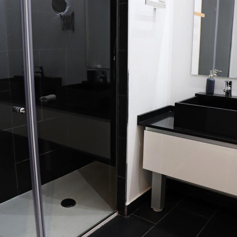 For You Rentals NEW Design Apartment TEMPORAL Puerta del Sol PRE104A - Apartamento de 2 dormitorios - 14