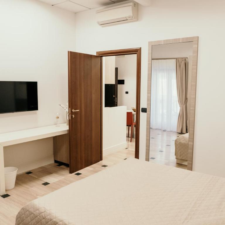 B&B Palazzo Storico Di Nicola - Deluxe Room - 5