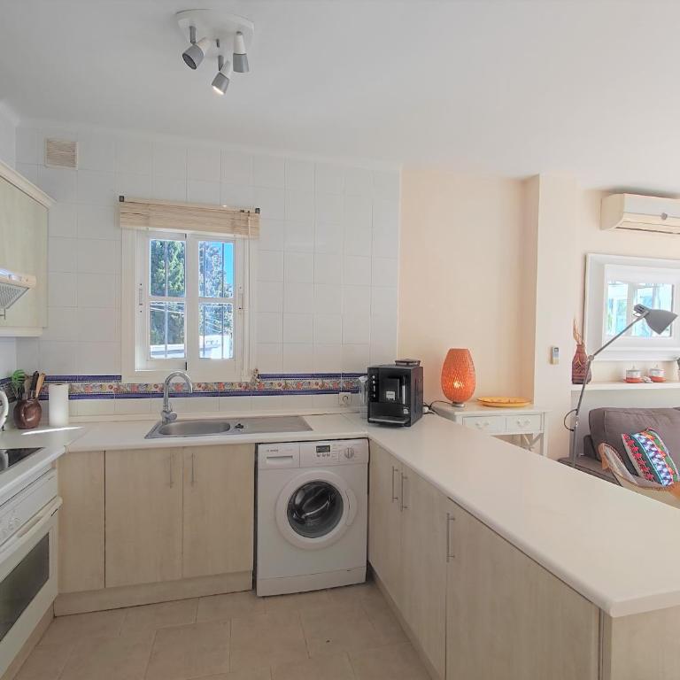 Amazing 2 bedroom 2 bathroom in Ladera de Mar, Nerja - Apartamento de 2 dormitorios - 17