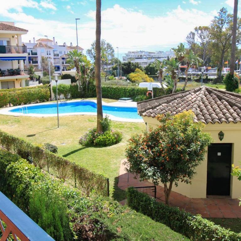Piso cerca de Puerto Banús - Apartment with Terrace - 7