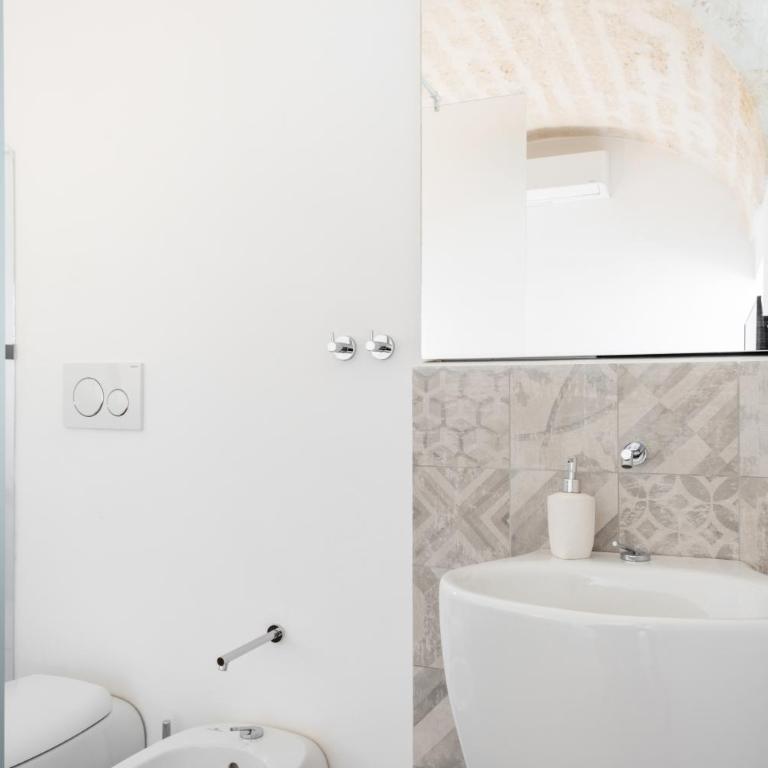 GuestHost - Palazzo Rapanà - Luxury Apt with hydromassage pool - Appartamento con 2 Camere da Letto - 20