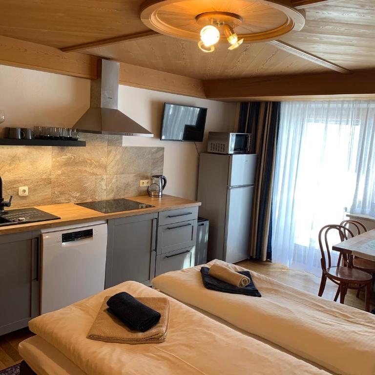 Frühstückspension Christina - Familiensuite mit 2 Schlafzimmern - 20