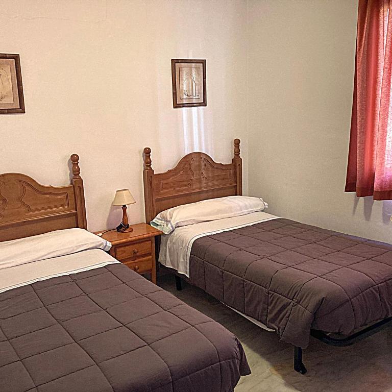 Casa María Pilar - Four-Bedroom House - 13