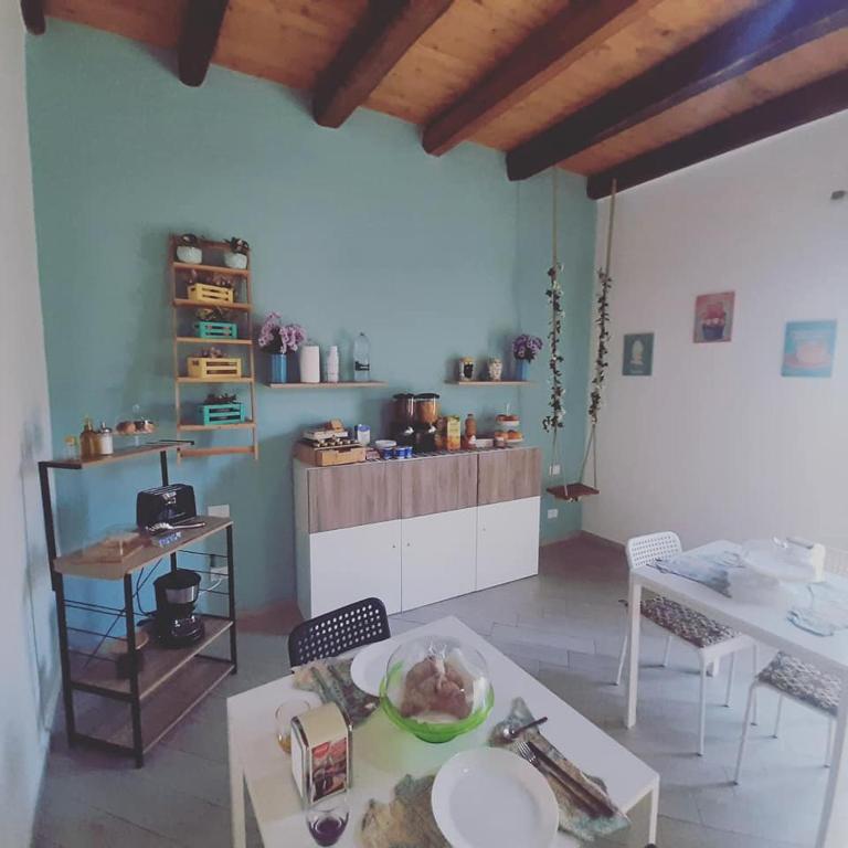 centruMaqueda - Double Room with Balcony - 17
