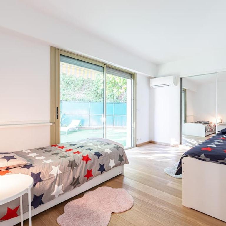 Villefranche Sur Mer:Appartement-villa, Vue mer, jardin, parking. - Appartement 2 Chambres - 17