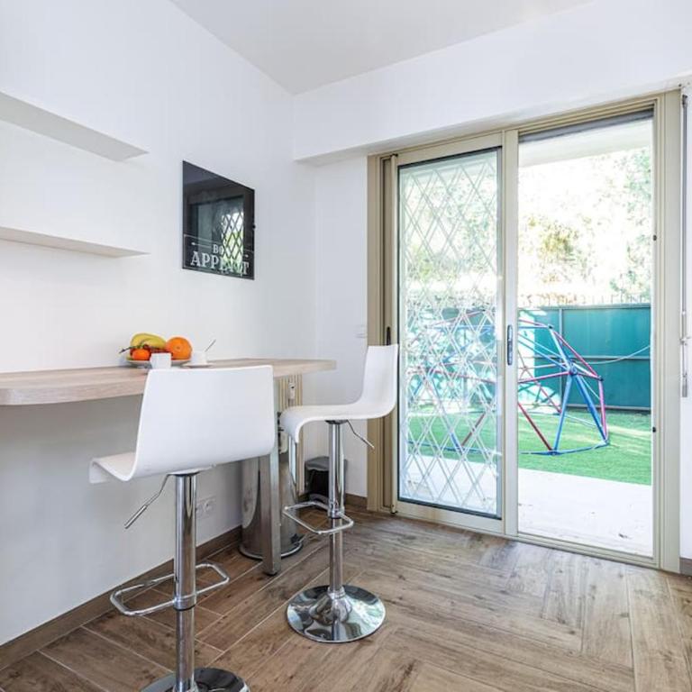 Villefranche Sur Mer:Appartement-villa, Vue mer, jardin, parking. - Appartement 2 Chambres - 10