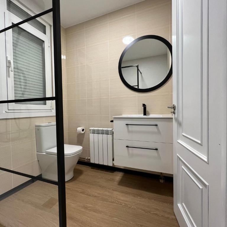 Amplio y céntrico piso con patio. - Apartamento - 23