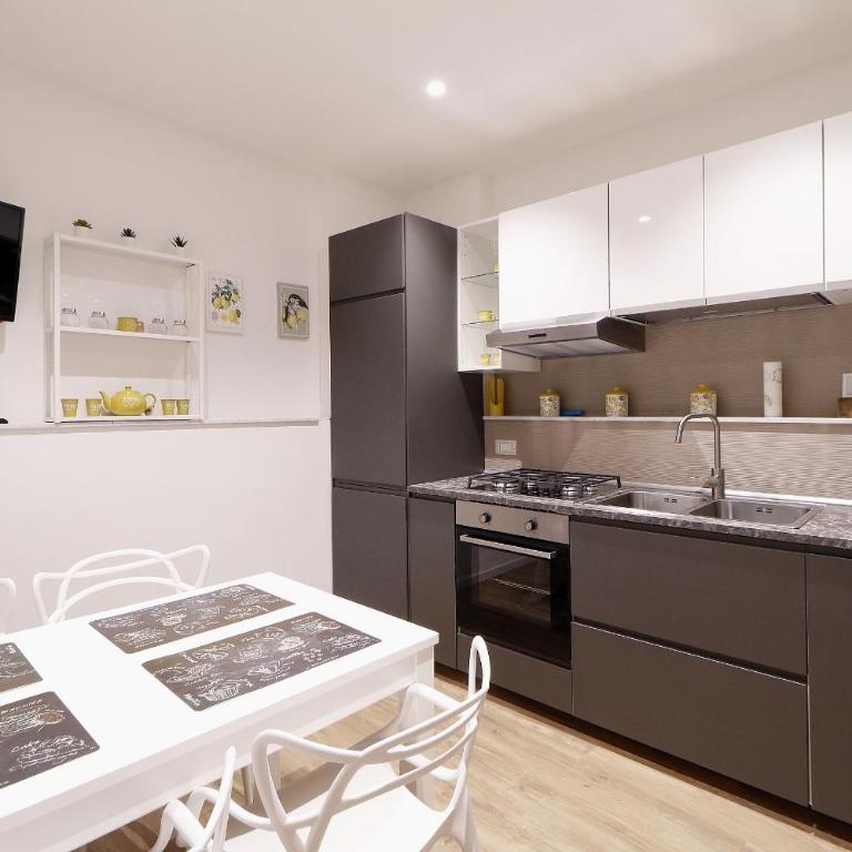 CentroCittà Comfort - Three-Bedroom Apartment - 36