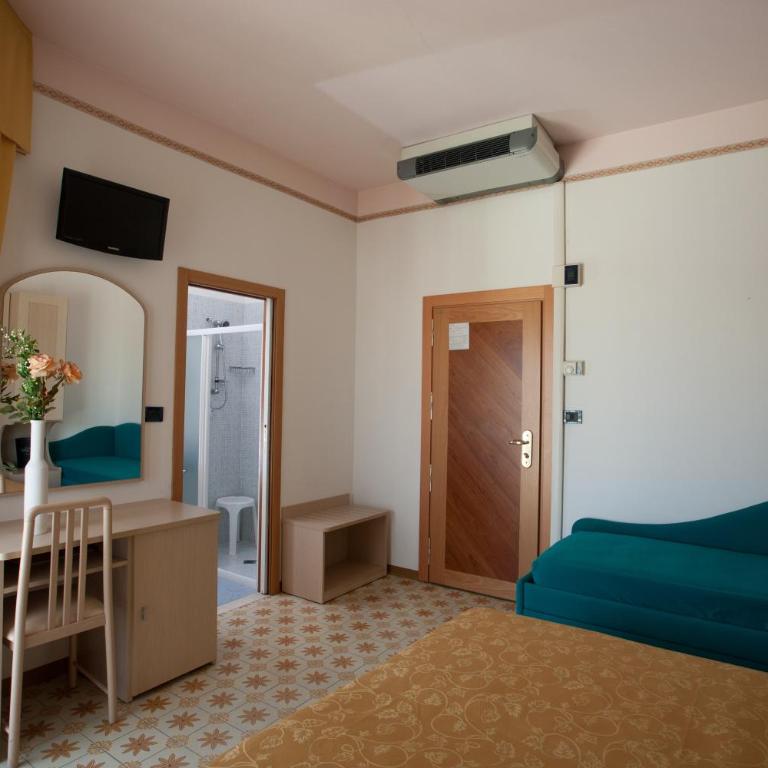 Hotel Condor - Camera Matrimoniale/Doppia con Letti Singoli con Balcone - 5