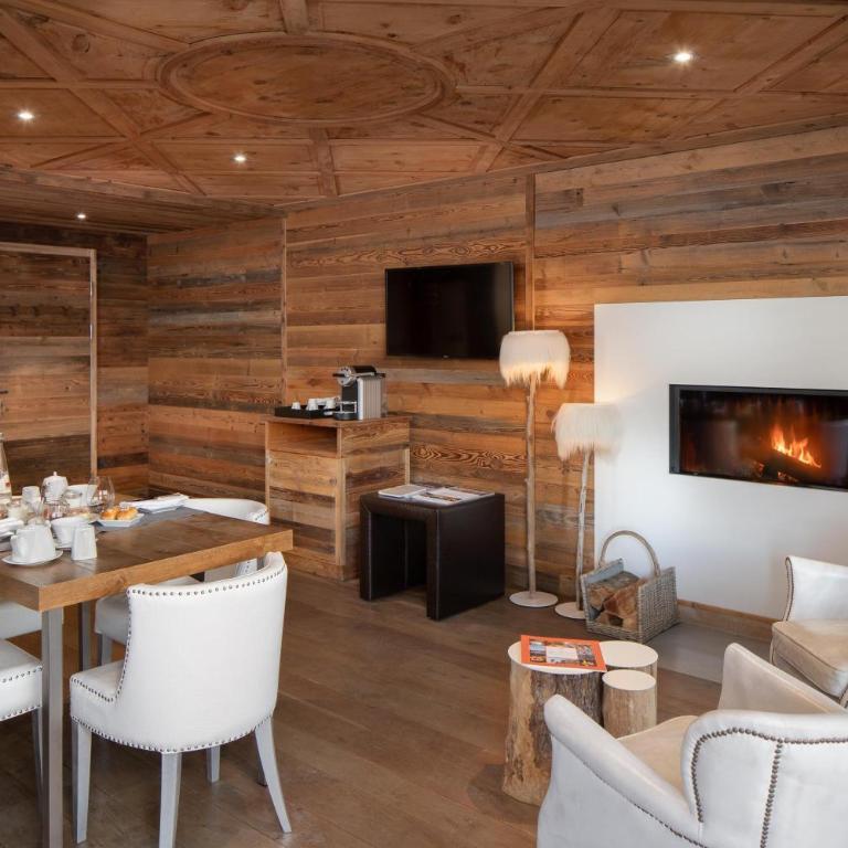 Hostellerie du Pas de l'Ours "Relais et Châteaux" - Suite de Luxe (2 Adultes) - 1
