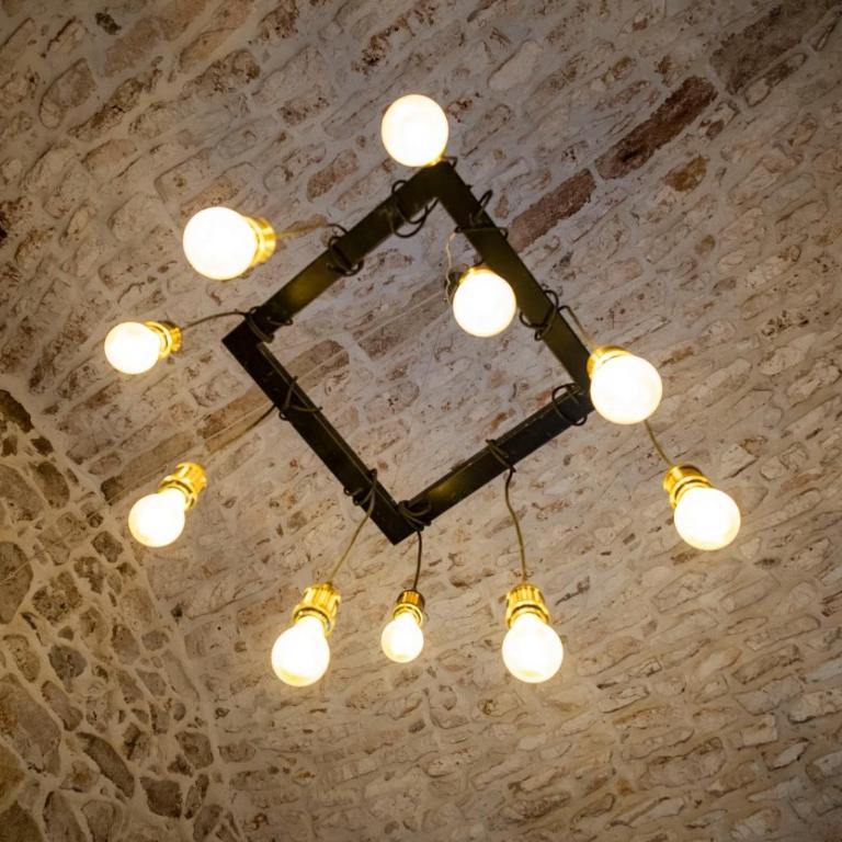 DOMUS CESARE - dimora storica totalmente in pietra nel cuore del centro storico con cabina doccia pietra in camera e zona relax esterna-historic residence entirely made of stone in the heart of the historic center with stone shower cabin in the room - Casa Vacanze - 23