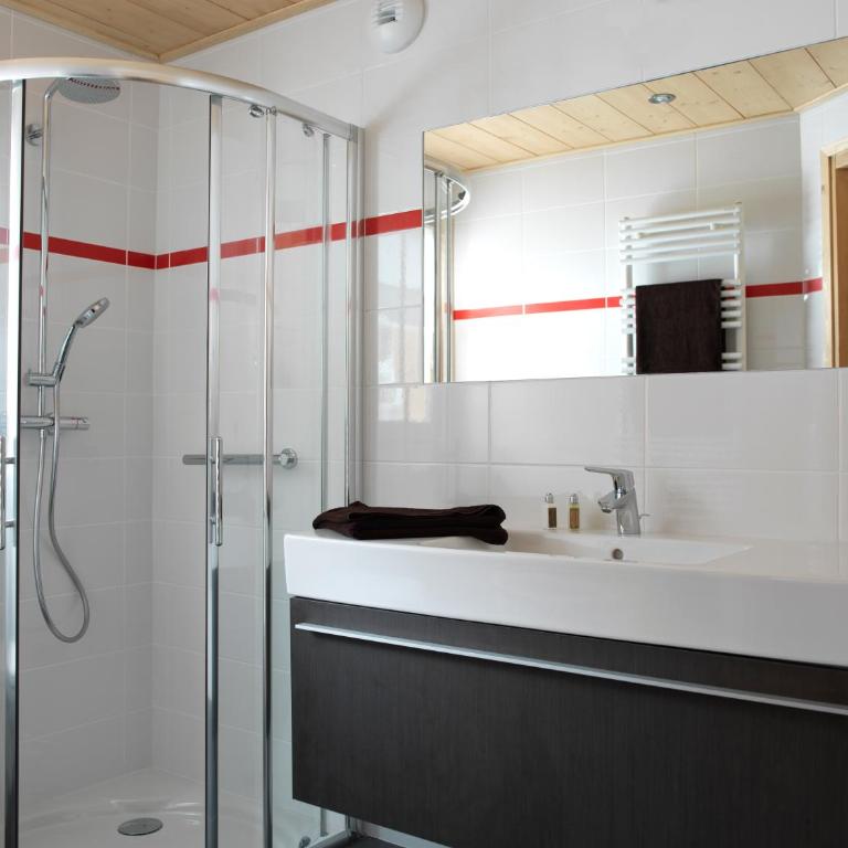 Les Chalets des Liarets - Chalet 3 Chambres avec Sauna - 11