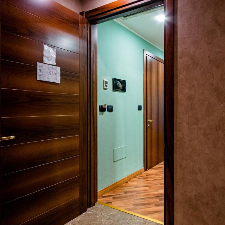 Hotel Lucrezia Borgia - Camera King con Doccia con Accesso per Sedie a Rotelle - Accesso Disabili - 3