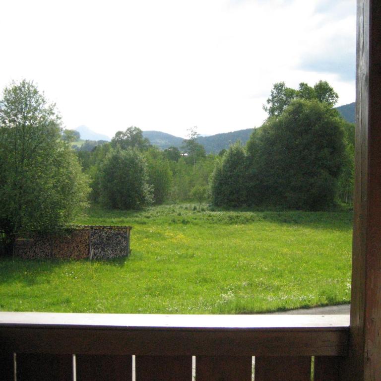 Ferienwohnung Gundi Scheurl - Chiemgau Karte - Apartment mit Balkon - 3