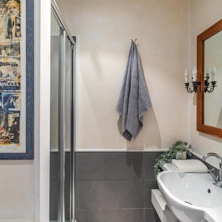 Monserrato Historical by Campo de' Fiori - Appartamento con 2 Camere da Letto - 23