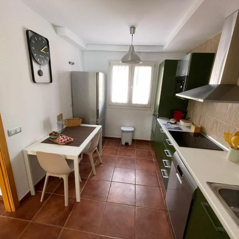 VILLA MARIE Agradable y tranquila MAISON con piscina - Villa - 28