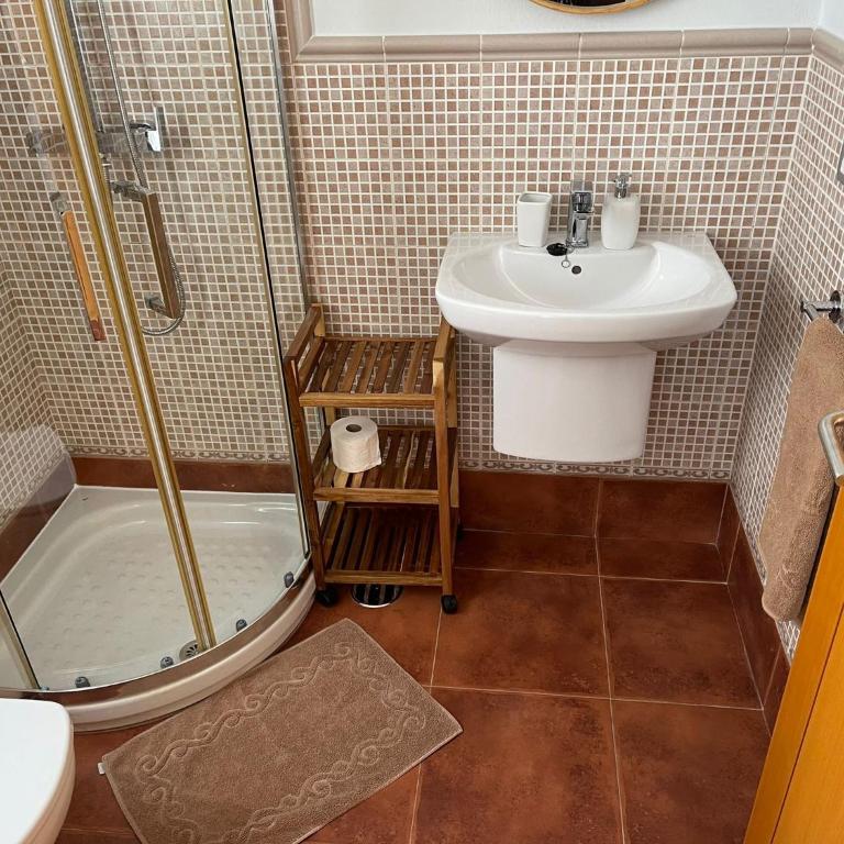 VILLA MARIE Agradable y tranquila MAISON con piscina - Villa - 10