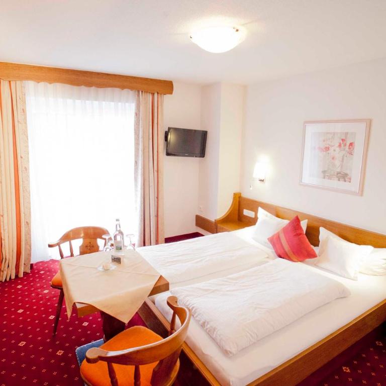 Gästehaus Birkenhof - Standard Doppelzimmer mit Balkon - 1