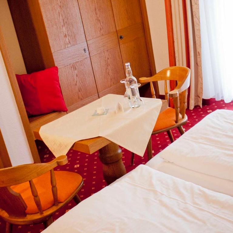 Gästehaus Birkenhof - Standard Doppelzimmer mit Balkon - 2