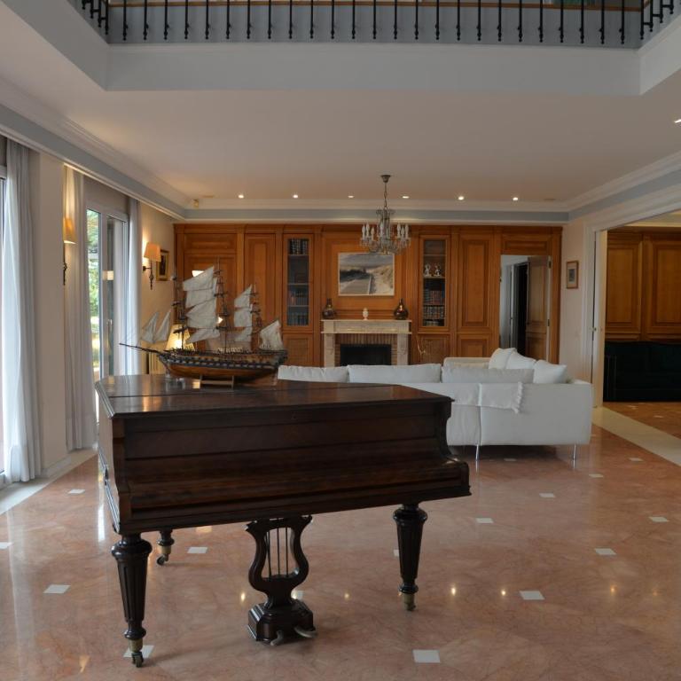 "LA FAVORITA" - Deluxe Villa - 65