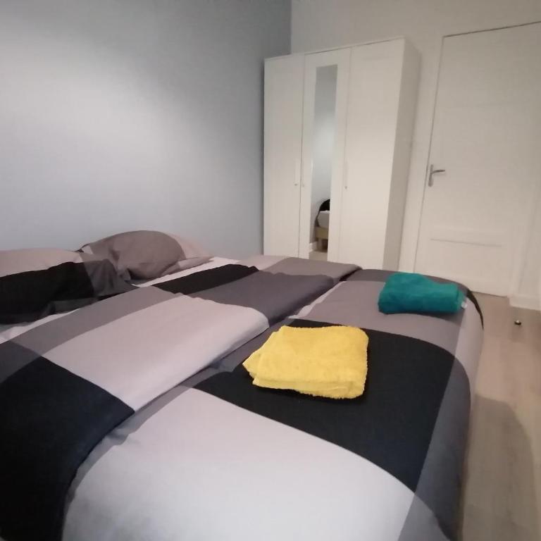 Hadriel Host - Appartamento con 3 Camere da Letto - 12
