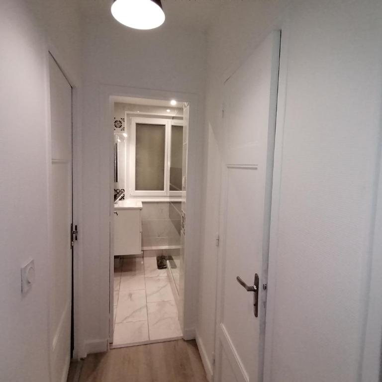 Hadriel Host - Appartamento con 3 Camere da Letto - 36