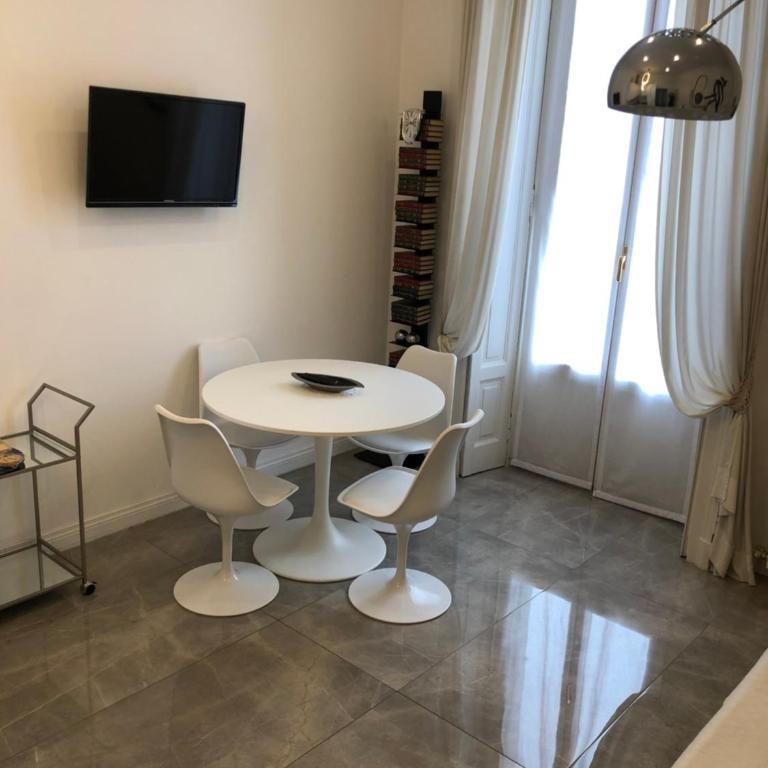 Casa Alberto da Giussano, elegante bilocale in centro con balcone sul parco - Appartamento con Balcone - 11