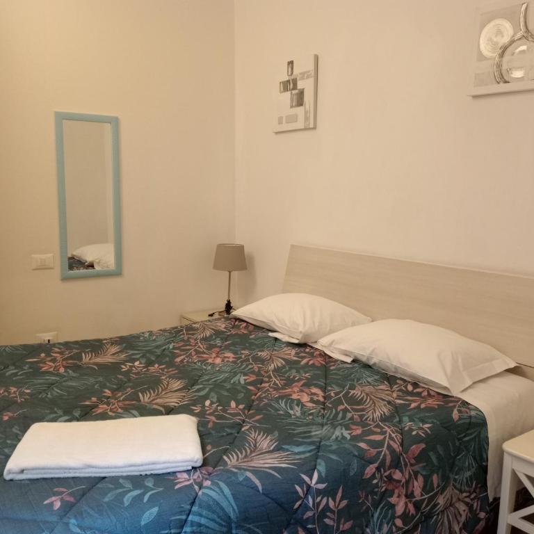 Pisacentro Guest House - Camera Matrimoniale con Bagno Privato - 3