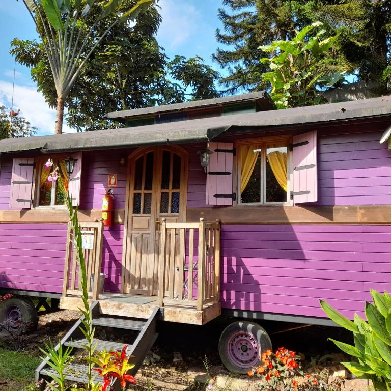 Hosteria La Roulotte - Mindo - Casa Móvil - 5