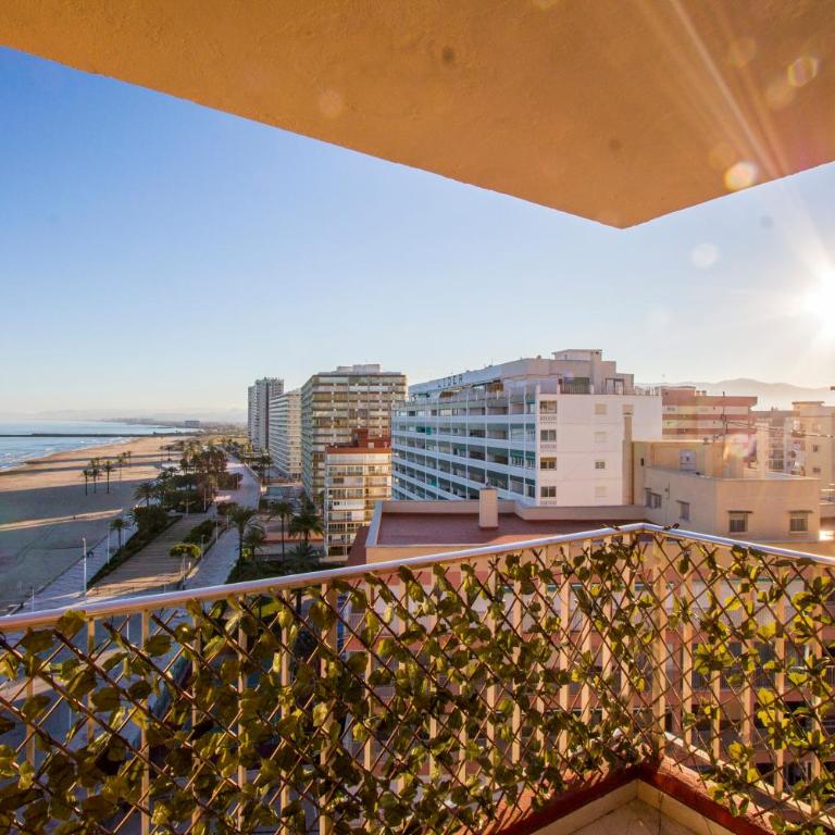 PRIMERISIMA LINEA DE PLAYA - CULLERA BAHIA DE LOS NARANJOS I - One-Bedroom Apartment - 60